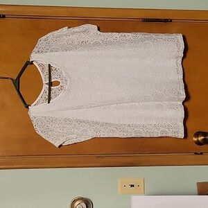 Cj banks size X White short sleeve lace overlay of white tank top
